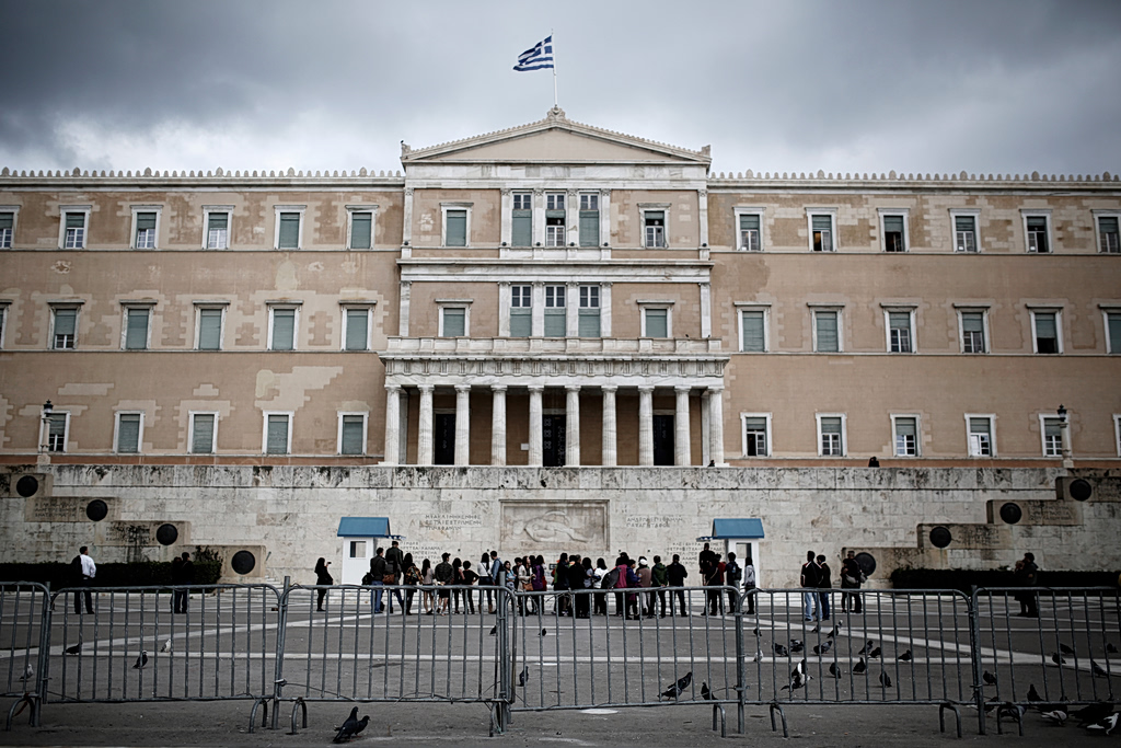 Custody Law Debate Exposes Flaws in Greece’s Lawmaking Process