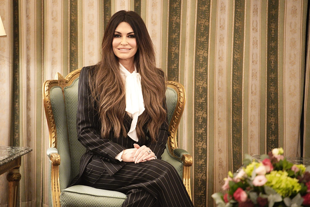 US Ambassador Guilfoyle Stresses Greece is Key to EU Ending Dependence on Russian Gas