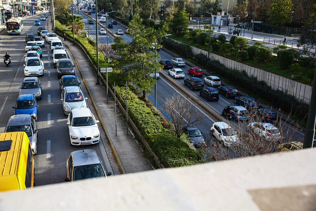 Athens Traffic Crisis: Big Talk, Small Steps from the Government