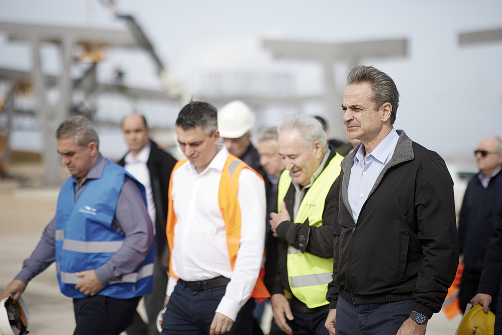 Mitsotakis Inspects New Heraklion Airport Site