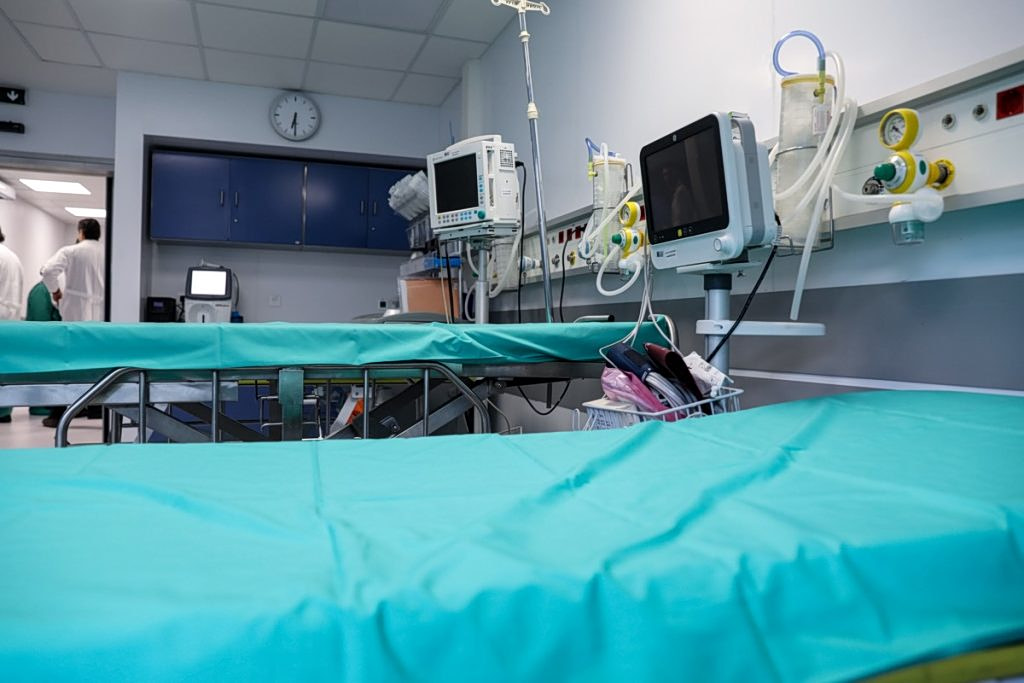 Greece Reports 12 New Flu Deaths as ICU Cases Rise