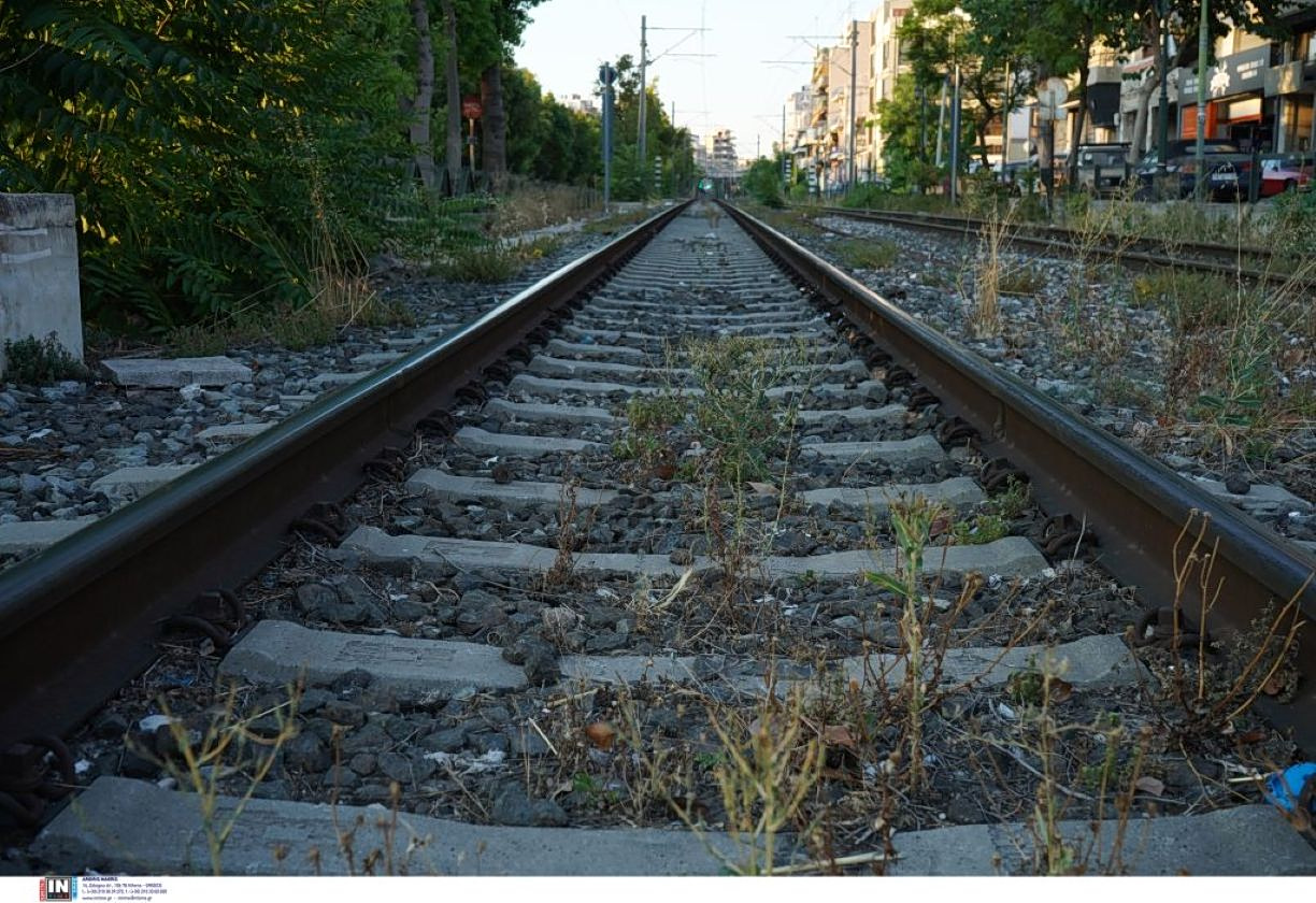 Drunk American Basketball Player Arrested for Driving on Athens Railway Tracks