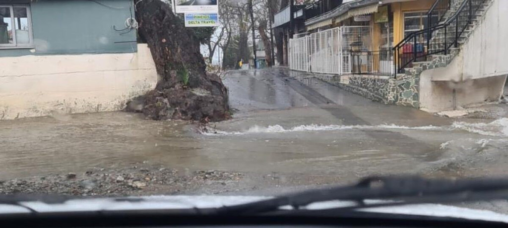 extreme weather greece
