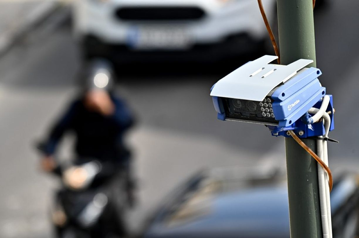 AI Traffic Cameras Document Thousands of Violations in Athens