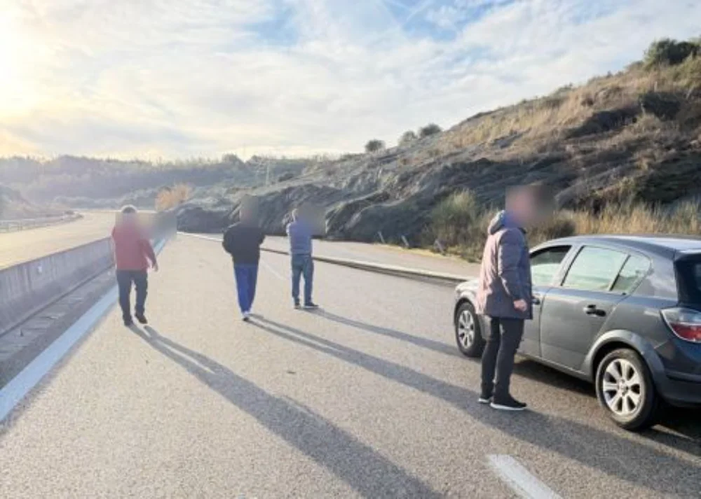 Landslide Shuts Ionian Highway Between Arta and Aetolia-Acarnania