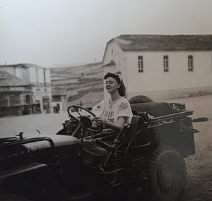 Voula Laspia-Kamara: A Journey through Nature, Light, and the Female Form