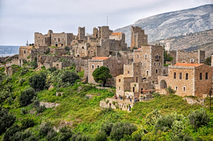 Inner Mani, a Genetic Islet with Roots in the Bronze Age