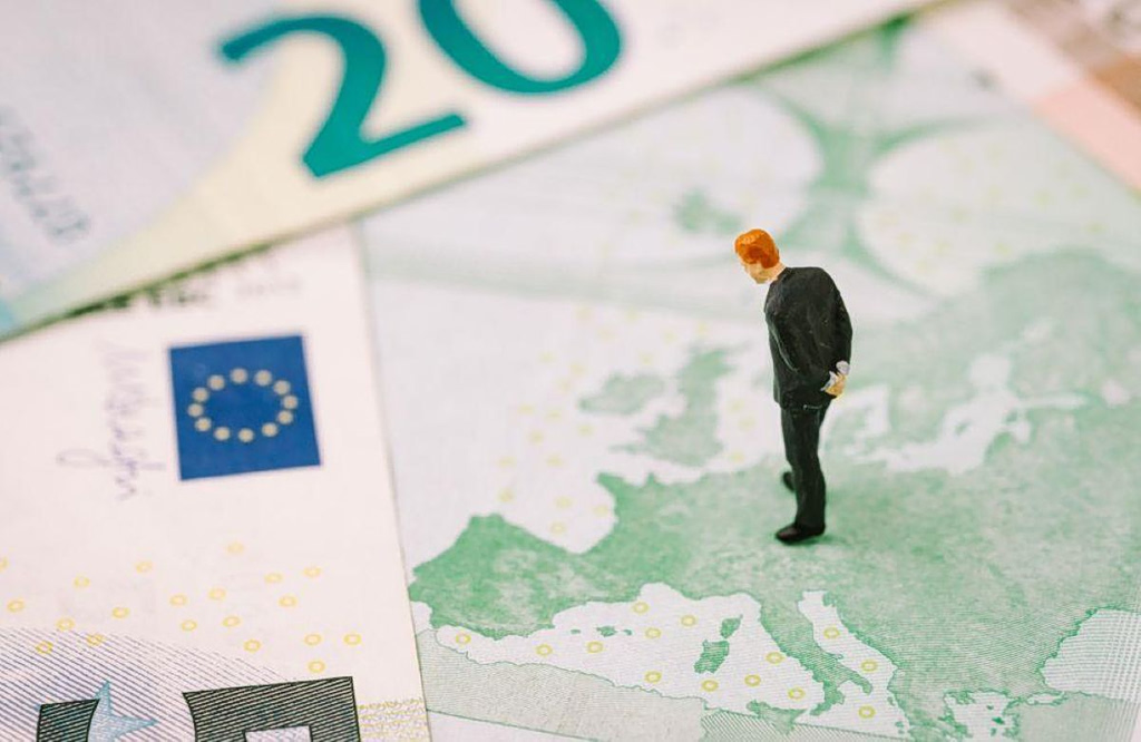 Eurobarometer: Europeans Voice Anxiety Over Security and Cost of Living