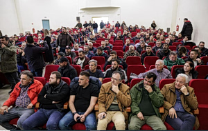 Greek Farmers Decide to Resume Protests