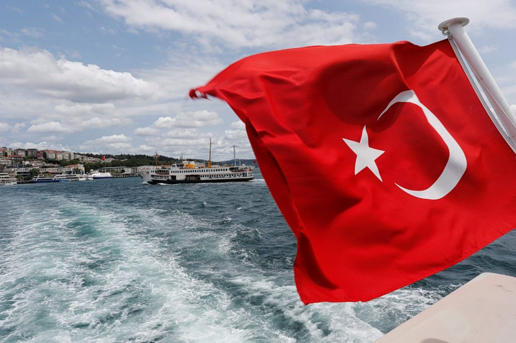 Turkey Challenges Greece Over 12-Mile Aegean Waters Limit