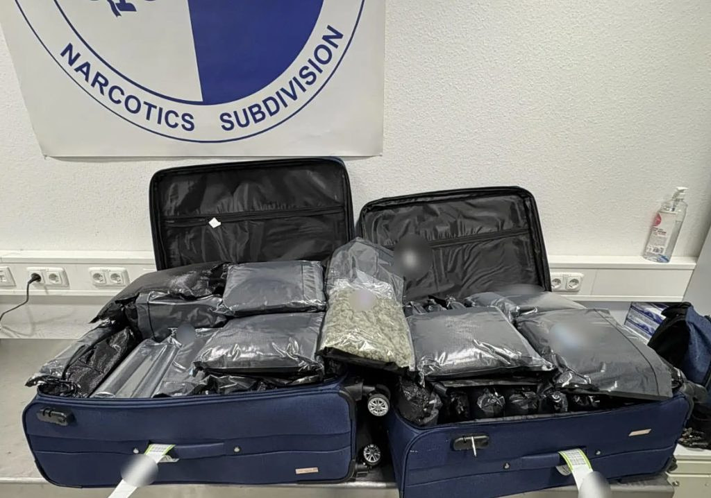Cannabis Smuggler Arrested at Athens Int’l Airport