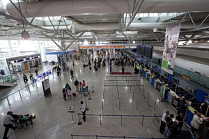 Athens Airport Traffic Surges as Greece Climbs Travel Rankings
