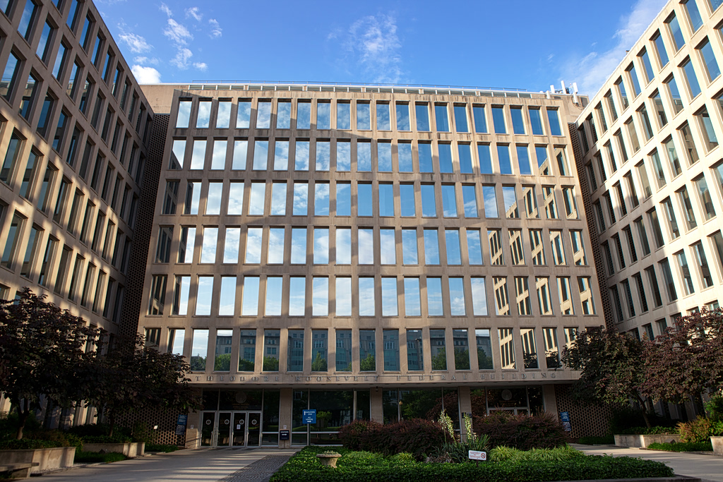 Trump Administration to Make It Easier to Fire 50,000 Federal Workers