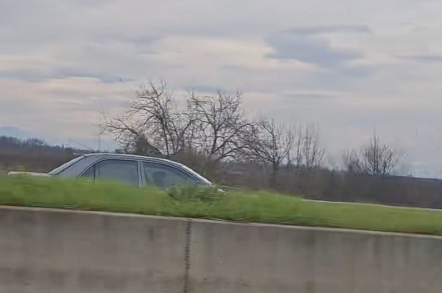 Woman Injured Avoiding Wrong-Way Driver on Greek Highway