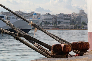 Ships Docked as 24-Hour Strike Paralyzes Piraeus Port