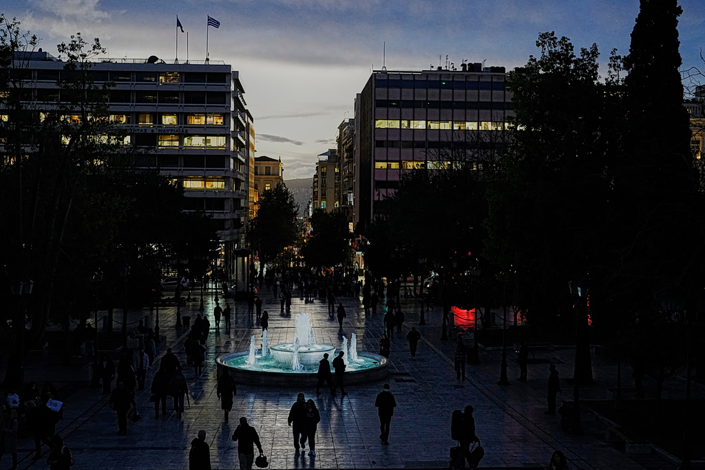 Golden Visas and Rising Rents: Greece at a Policy Crossroads