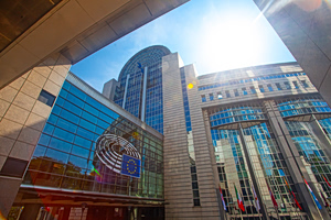 Belgian Police Raid EU Commission Over Property Sale