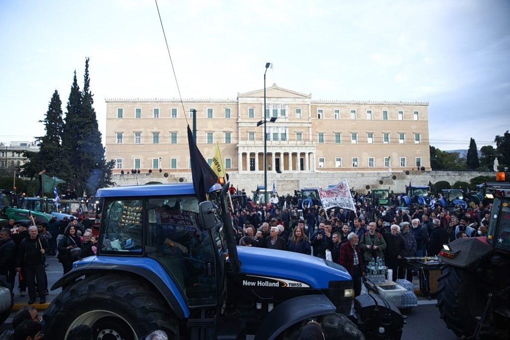 Protesting Ag Producers Begin Departure from Athens