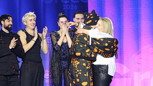 Akyla Shares A Hug With His Mom After Sing For Greece Win