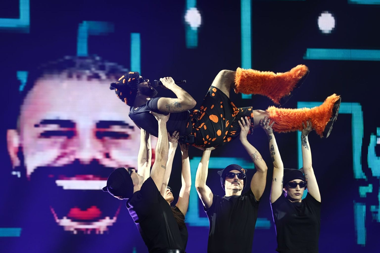 Akylas Wins Greece’s Eurovision Ticket with “Ferto”