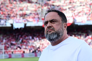 Evangelos Marinakis to Players, Mendilibar: ‘You’re the Best, Do What’s Needed to Win the Championship!’