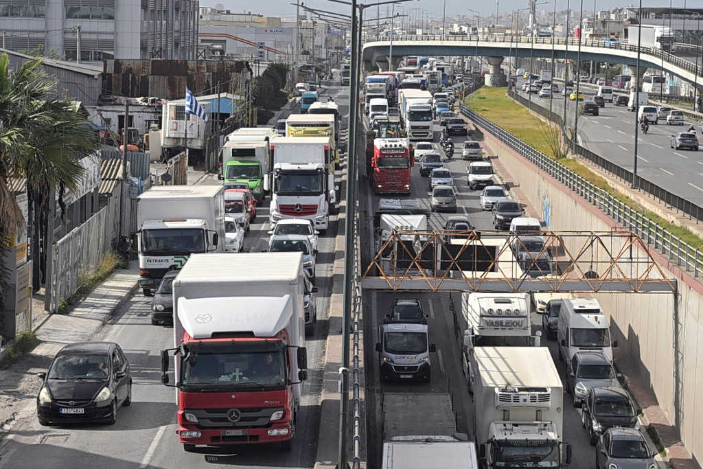 Maintenance Work on Athens-area Tollway Causes Major Gridlock on Mon.