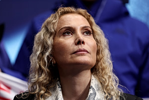 The Notorious ‘Snow Queen’ Is Back at the Olympics With a Mysterious Teen