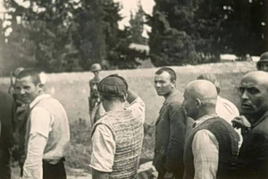 How the 163 Nazi Occupation Photos Were Created