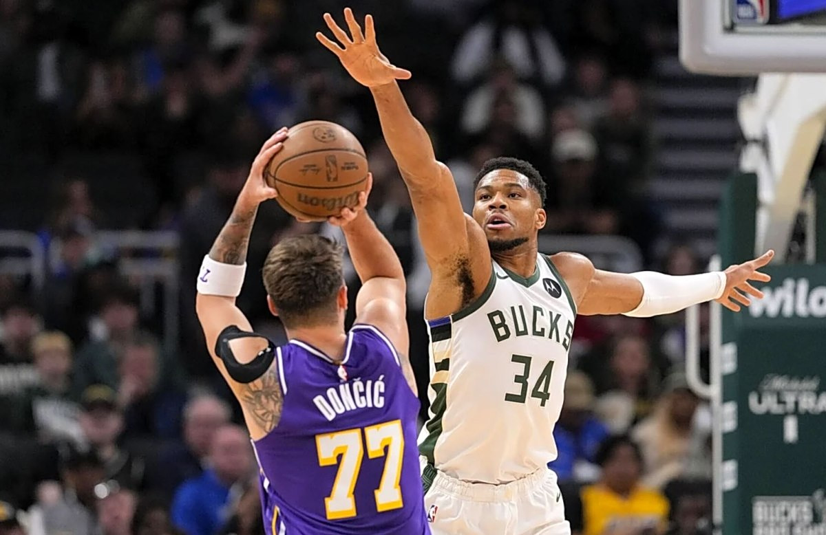 Antetokounmpo ‘Flirting’ With LA Lakers: Report
