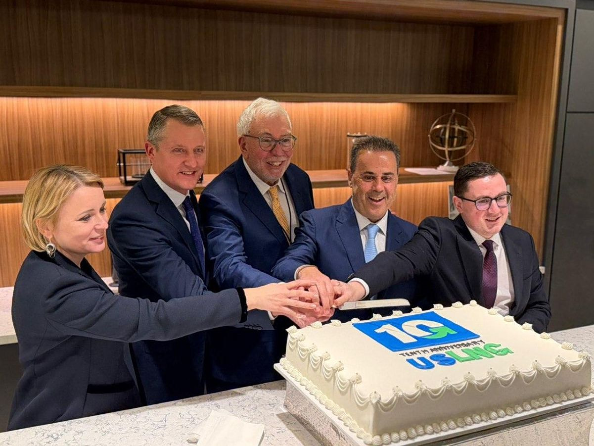 Papastavrou Vertical Corridor