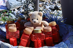 Young Europeans From 9 Countries Honor Tempi Victims