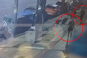 Woman Beaten in Public By Partner in Athens