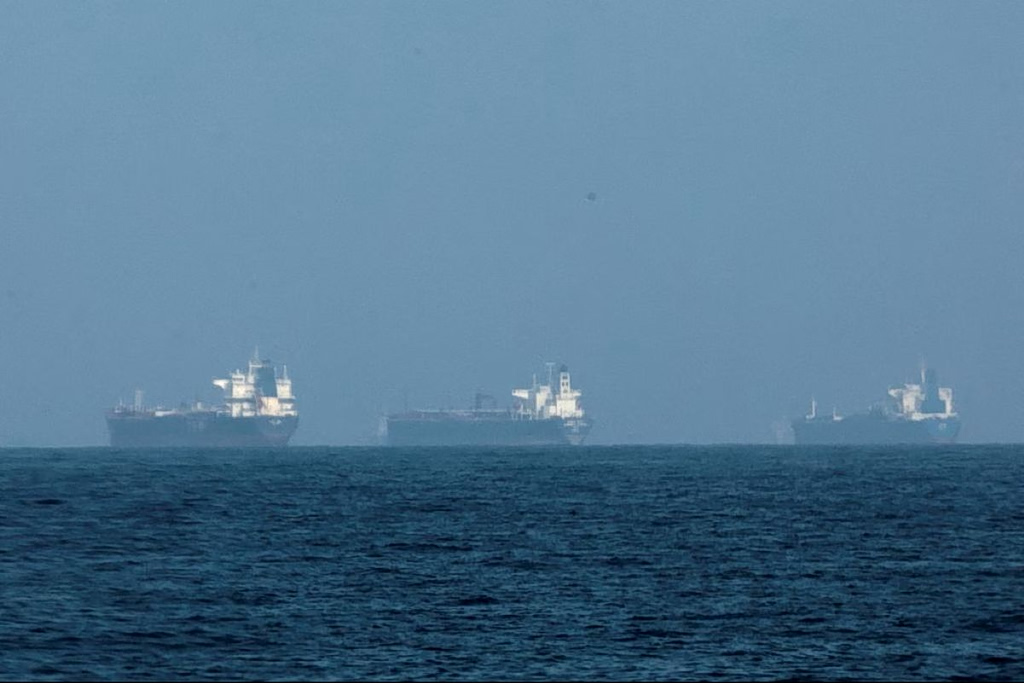 Hormuz Closed for Fifth Day as 3,200 Ships Stranded and Energy Flows Choked