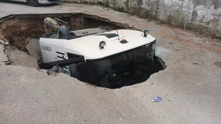 sinkhole ioannina
