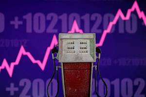 Greece Relies on €40B Cash Buffer Amid Energy Price Fears