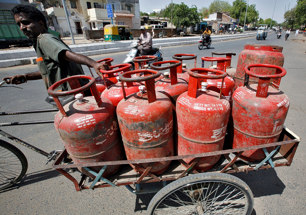 India Hikes Cooking Gas Prices Amid Iran Conflict