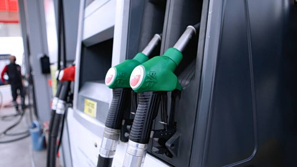 Iran War Pushes Greece Fuel Prices to €2 per Liter