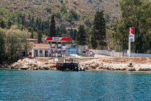 Greece Faces Fuel Surge as Fuel Pass and Price Caps Planned