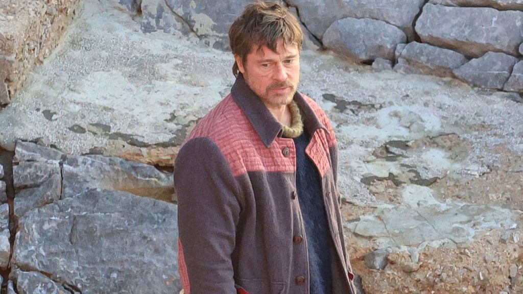 Brad Pitt in Nea Makri, as Filming of ‘The Riders’ Continues (vid)