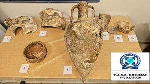 Police Arrest Athens Man for Possession of Ancient Greek Amphora Fragments (vid)