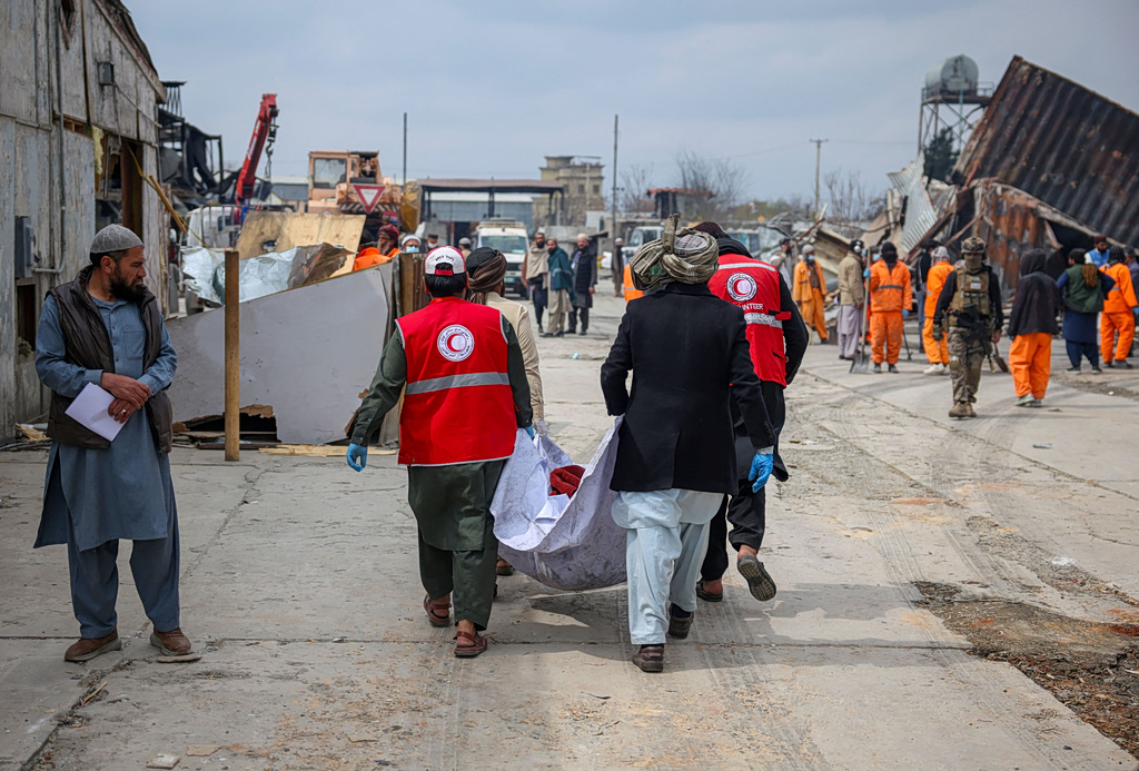 Pakistan Denies Kabul Hospital Air Strike Killing Hundreds