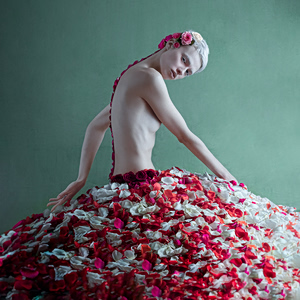 ‘Portraits’ Exhibition: Photography Interconnecting People