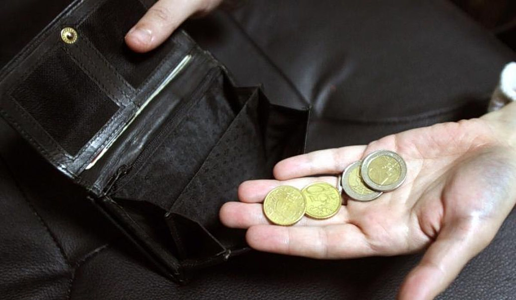 Greek Population (15%) Lacks Access to Basic Goods & Services