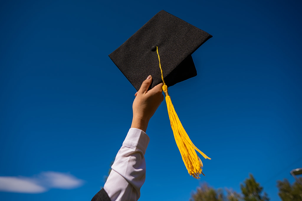 Why is Greece “Punishing” It’s Graduates?