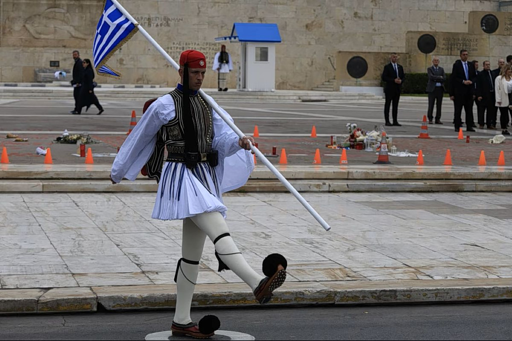 Athens Traffic Disruptions Announced for Independence Day Parades