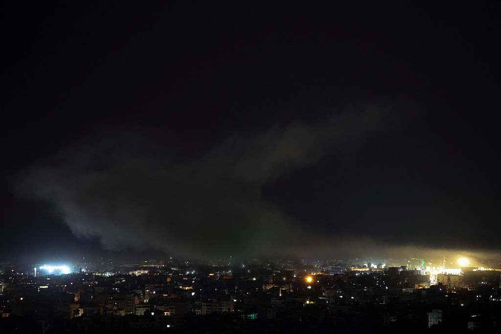 Iran Fires Missiles at Israel, Rejects US Talks Claim