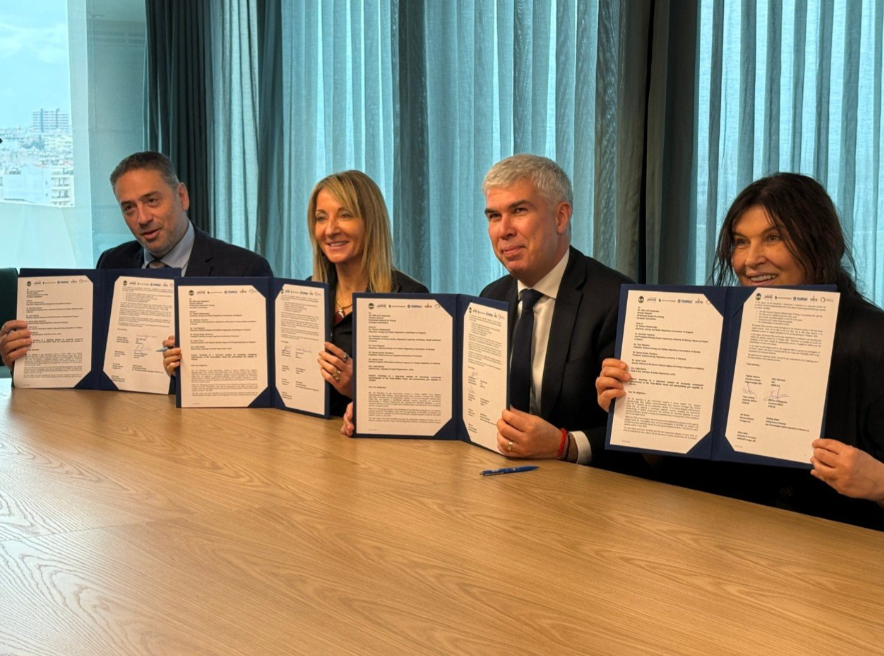 Vertical Gas Corridor – EC Signs Commercial Promotion With TSOs