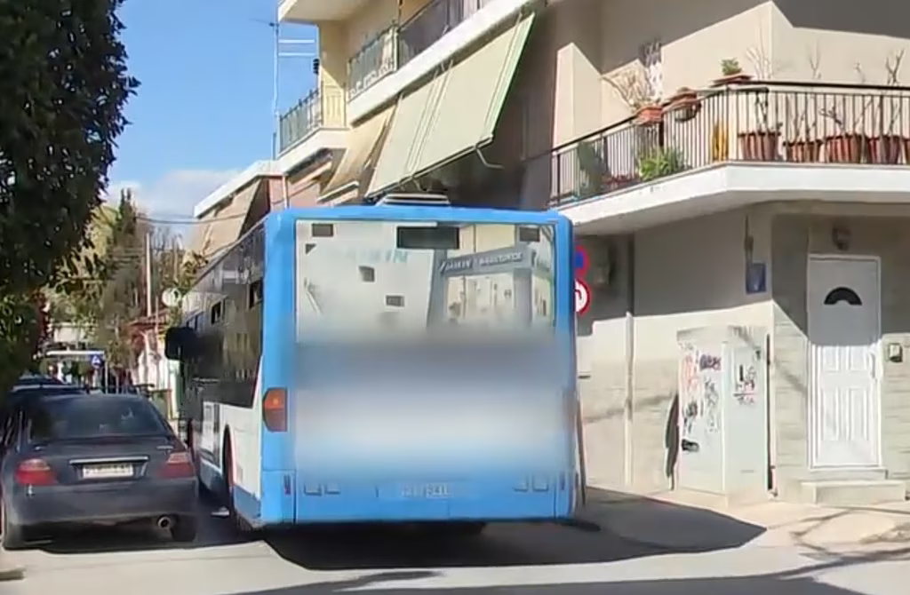 Man Threatens Bus Driver with Speargun in Road Quarrel