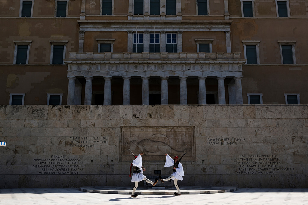 Greek Parliament to Vote on Energy Relief Measures