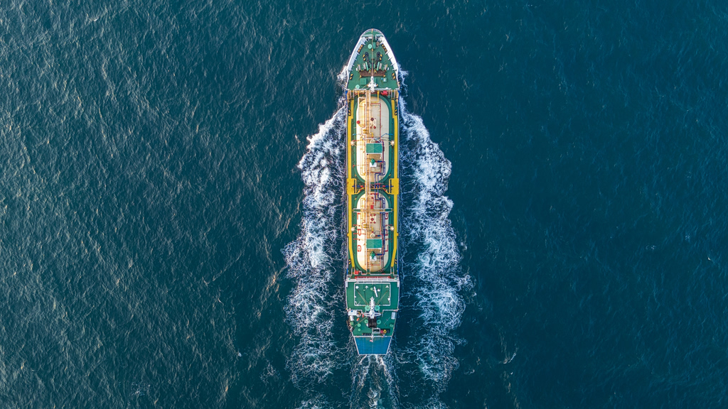 Iran Strikes Large Oil Tanker Off Dubai Coast, in Response to Trump Threats